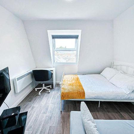 Lovely Studio Apartment Μέιντστοουν Εξωτερικό φωτογραφία